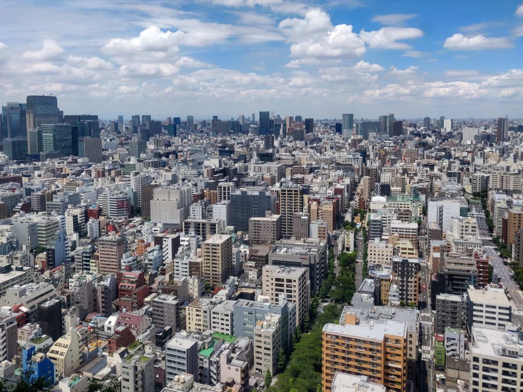 住宅街からオフィス街へ