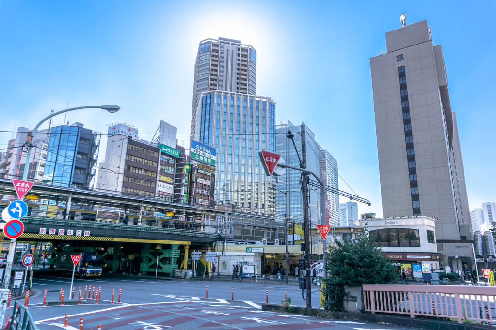 昭和以降は乗換駅からオフィス街へ